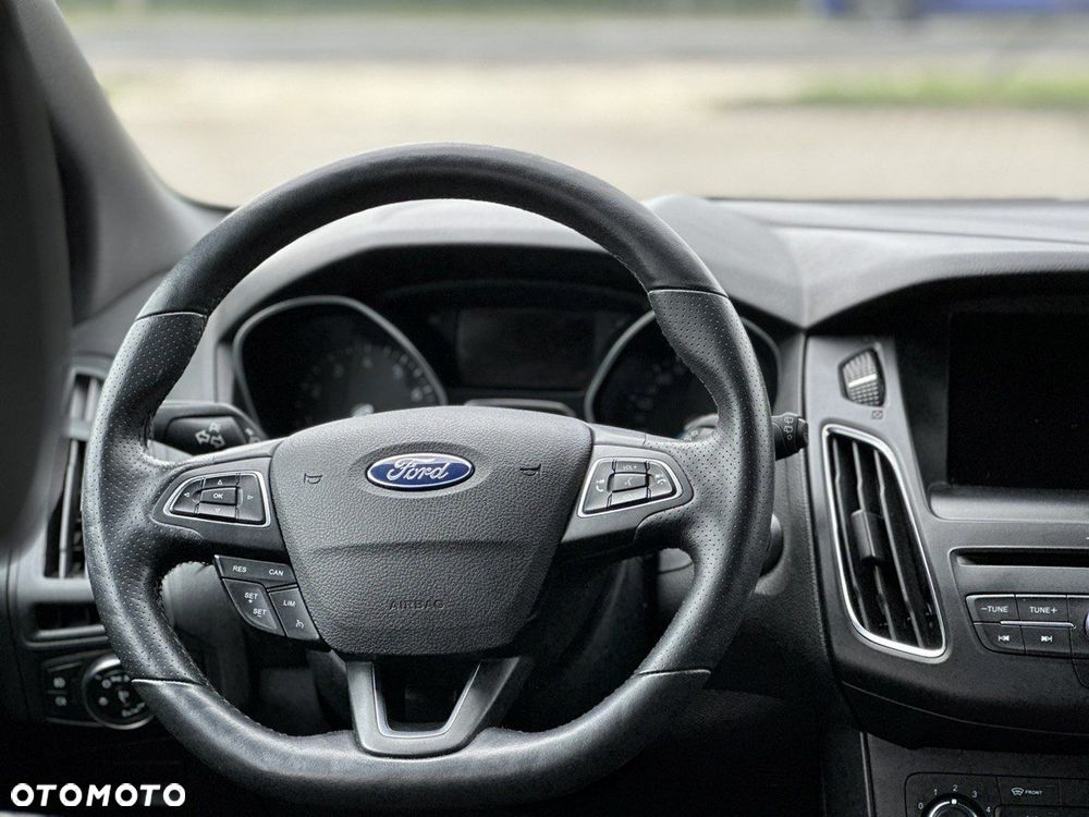 Ford Focus 1.0 EcoBoost ST-Line Black ASS - 16