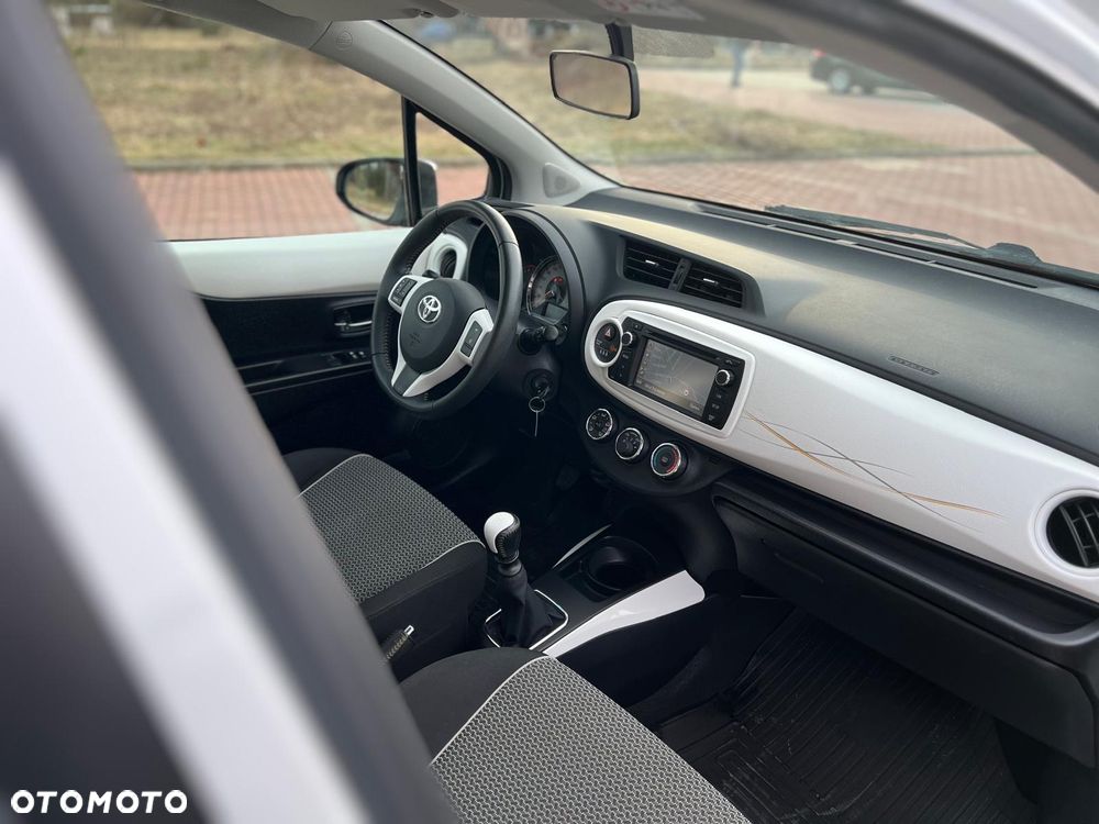 Toyota Yaris - 14