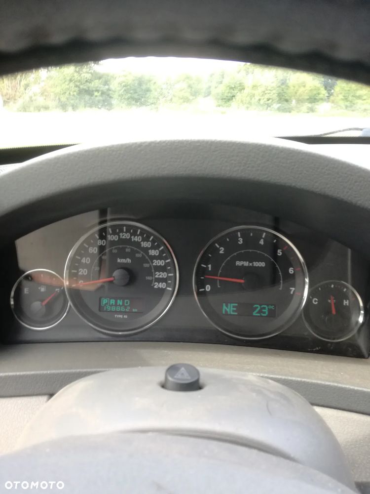 Jeep Grand Cherokee 3.0 CRD Laredo - 8