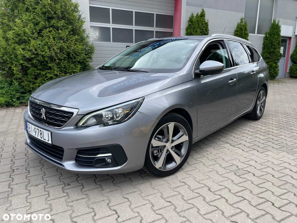 Peugeot 308 - 1