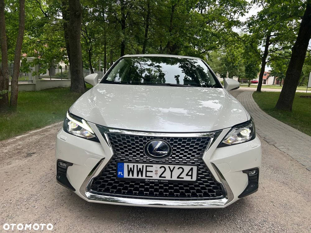 Lexus CT - 6