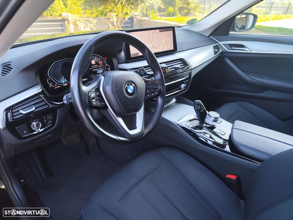 BMW 530 e Line Luxury - 6
