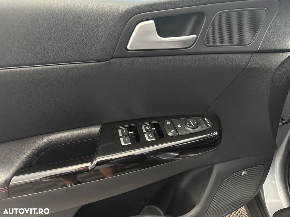 Kia Sportage - 15