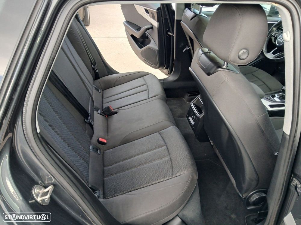 Audi A4 Avant 35 TDI S tronic - 13