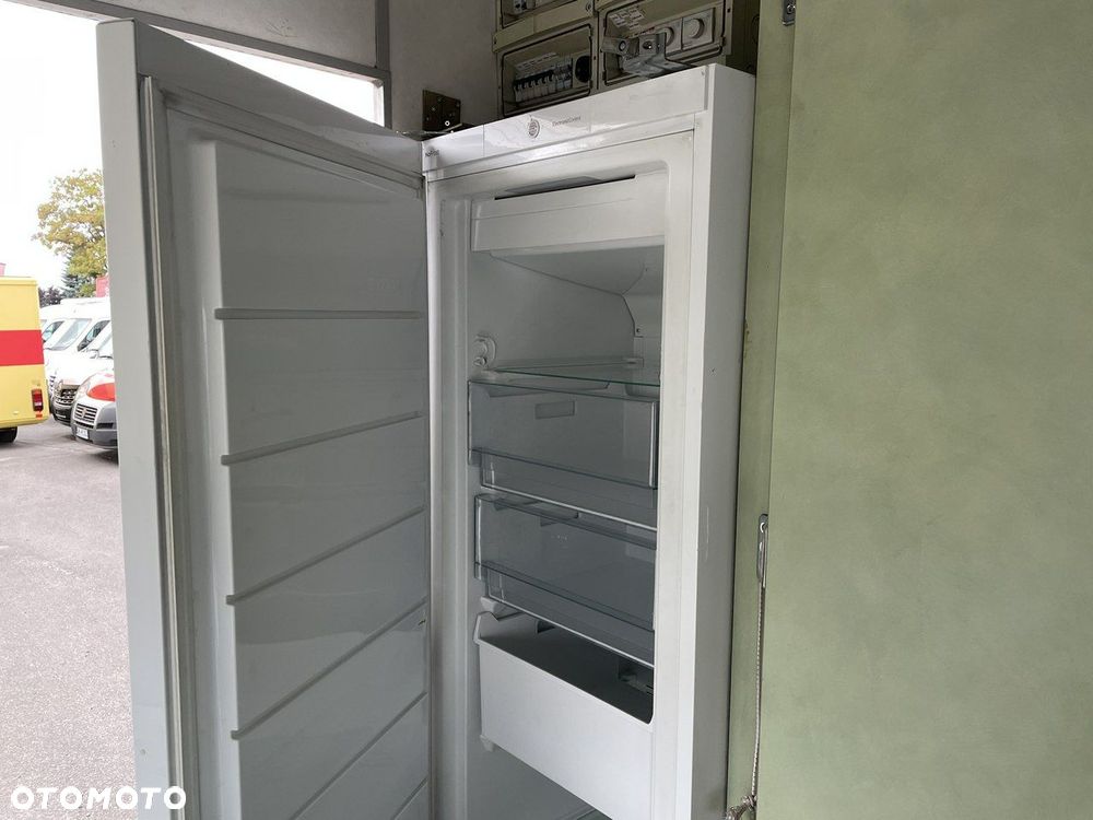 Mercedes-Benz Autosklep Gastronomiczny Warzywniak food truck foodtruck sklep W-zasi - 32