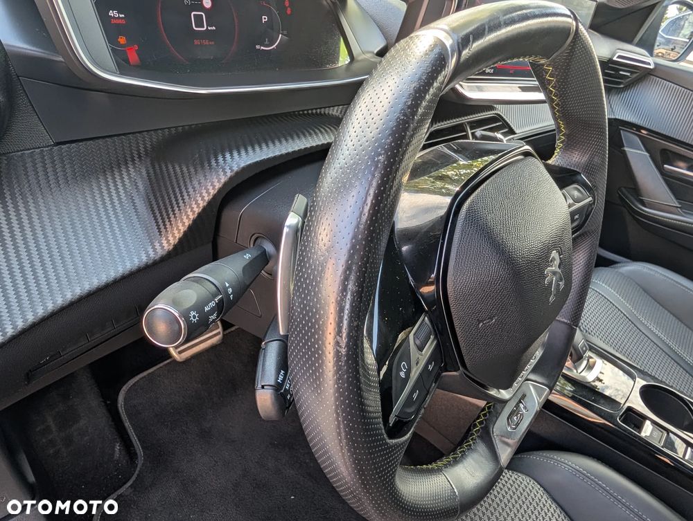 Peugeot 208 PureTech 110 Stop & Start EAT6 Signature - 29