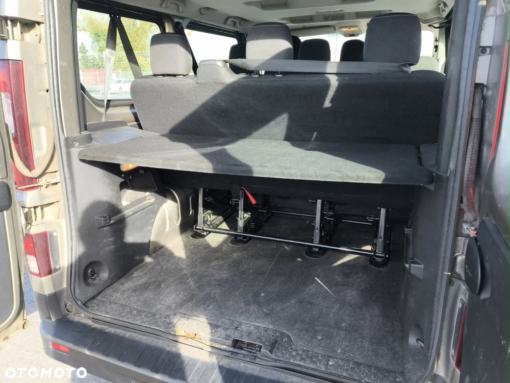 Renault Trafic - 14