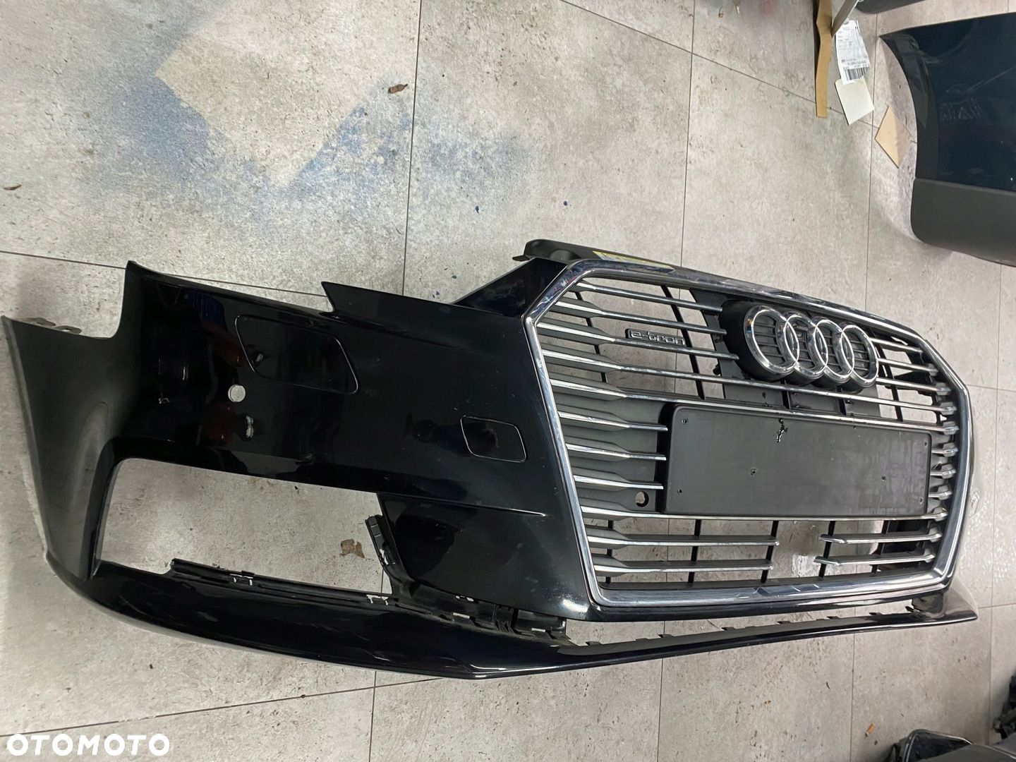 AUDI A3 8V LIFT 16- E TRON ZDERZAK LY9T ORG. - 1