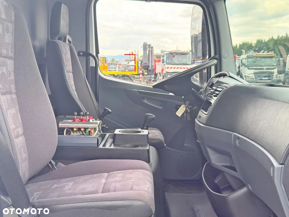 Mercedes-Benz 815 * HAKOWIEC + KONTENER 3,68 m * STAN BDB - 10