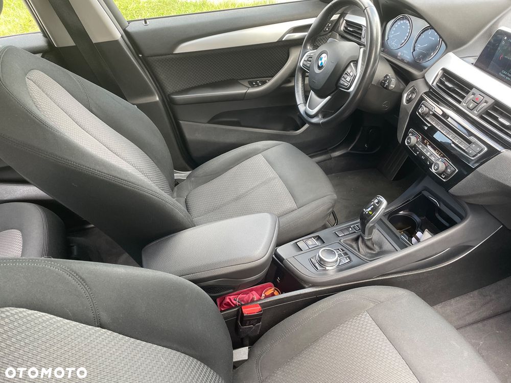 BMW X1 sDrive18d - 28