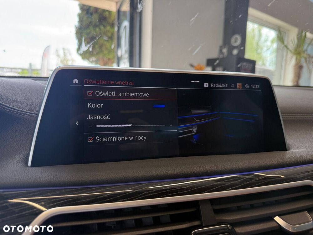 BMW Seria 7 - 33
