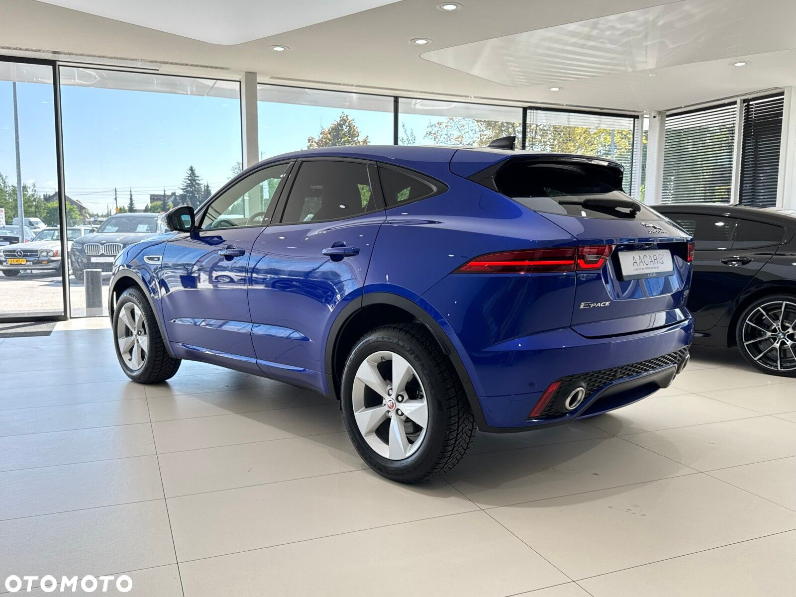 Jaguar E-Pace 2.0 i4D AWD R-Dynamic S - 3