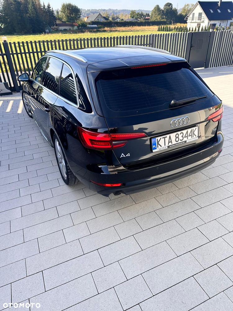 Audi A4 Avant - 11
