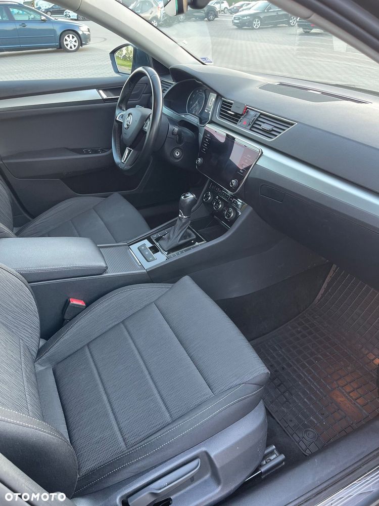 Skoda Superb 1.5 TSI ACT Ambition DSG - 9