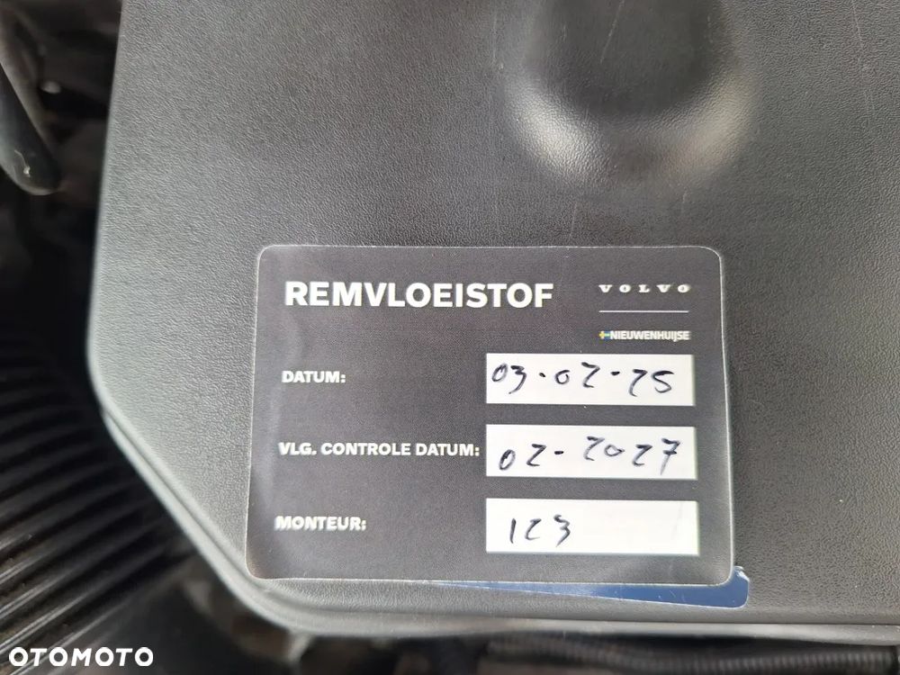 Volvo XC 60 D4 Geartronic Momentum - 27