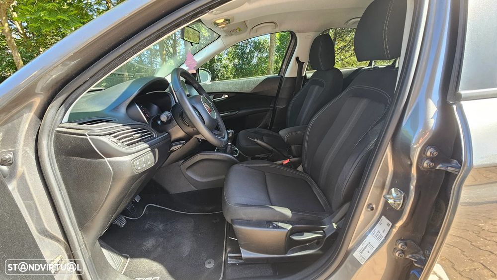 Fiat Tipo 1.3 M-Jet Easy - 11