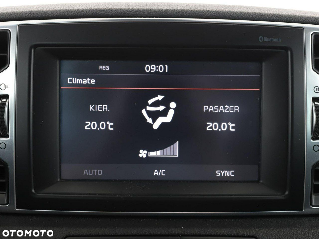 Kia Sportage 1.7 CRDI 2WD Attract - 26