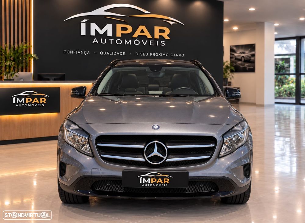 Mercedes-Benz GLA 180 - 6