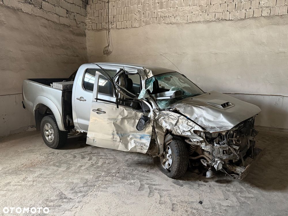 Toyota Hilux 2.5 D-4D DLX - 1