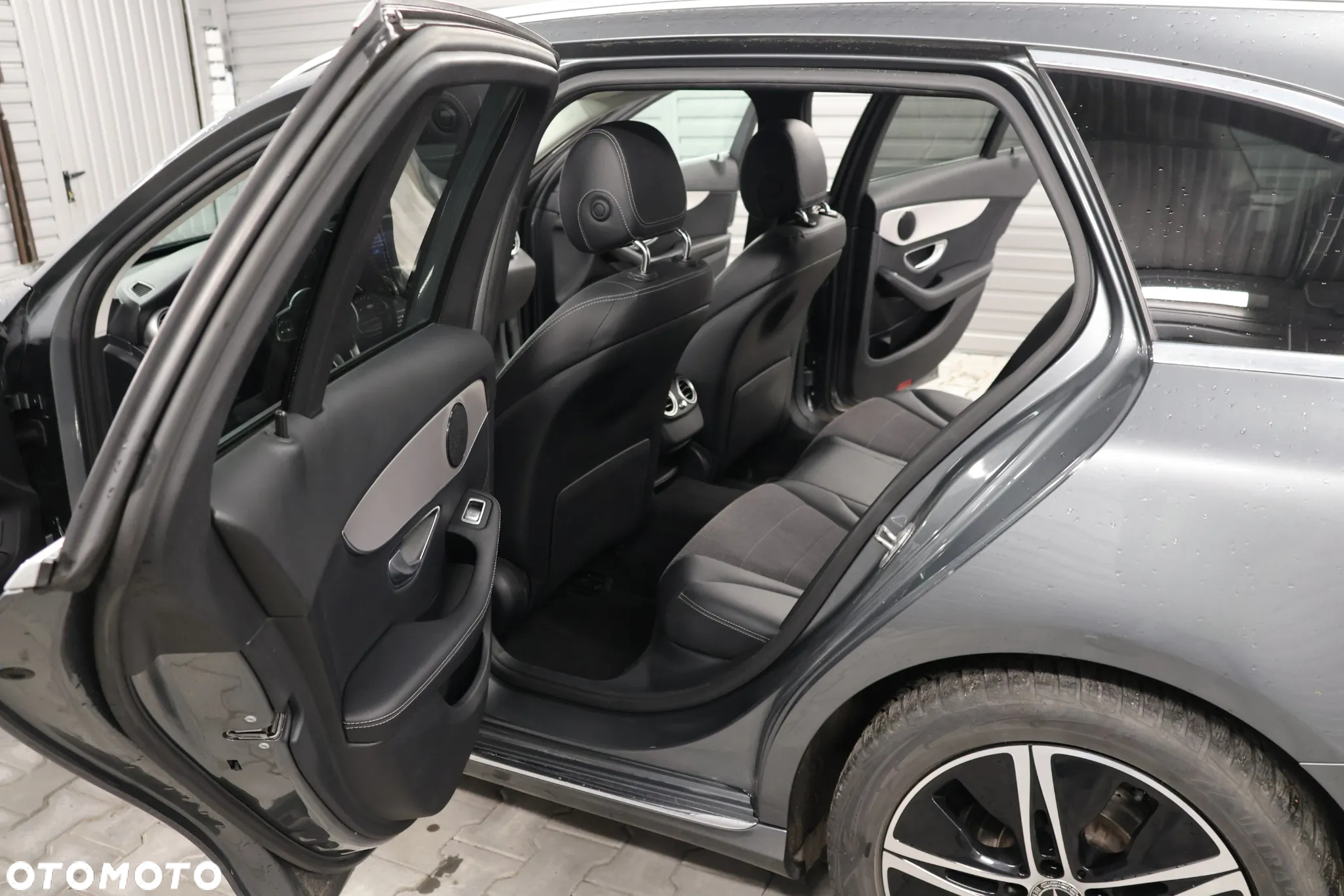 Mercedes-Benz Klasa C 200 d T Avantgarde - 9