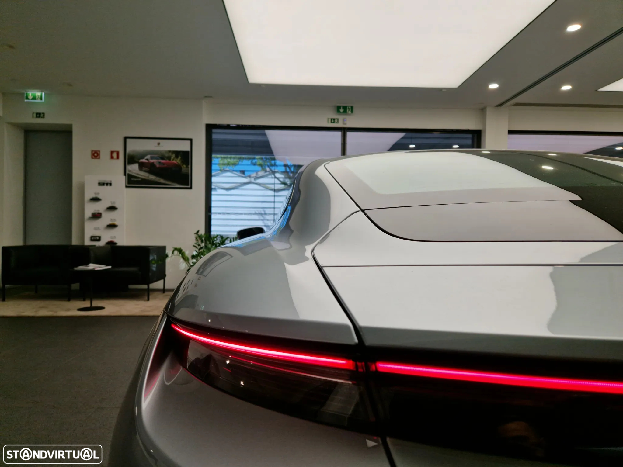 Porsche Taycan Standard - 5