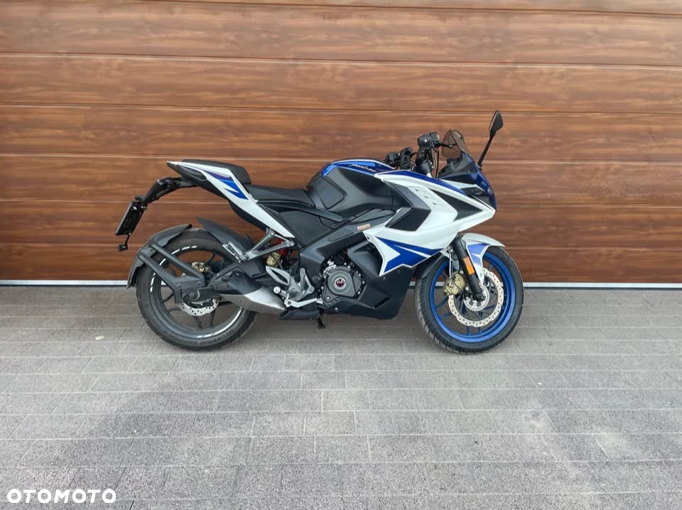 Bajaj Pulsar - 7