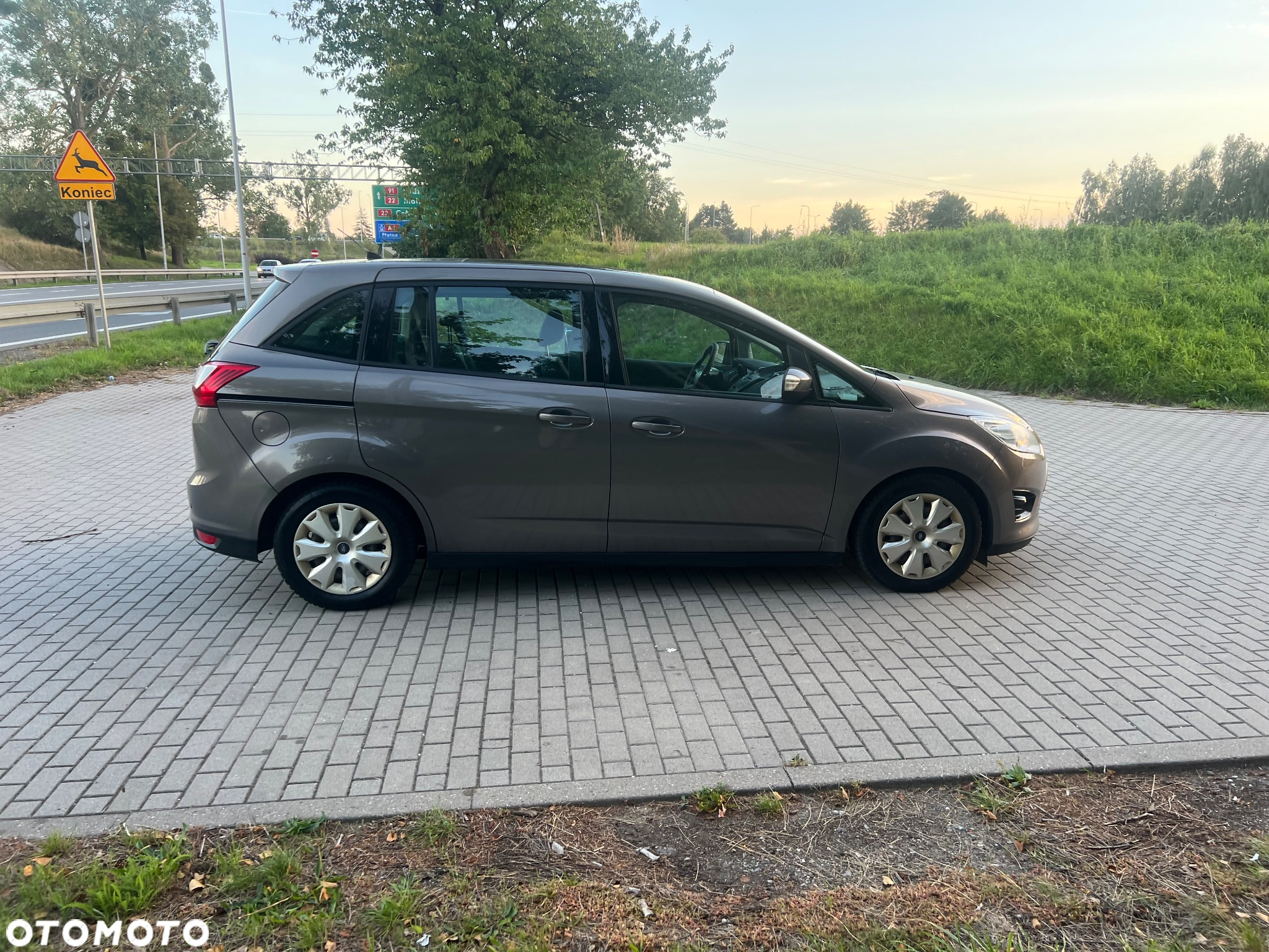 Ford Grand C-MAX 1.6 TDCi Titanium - 8