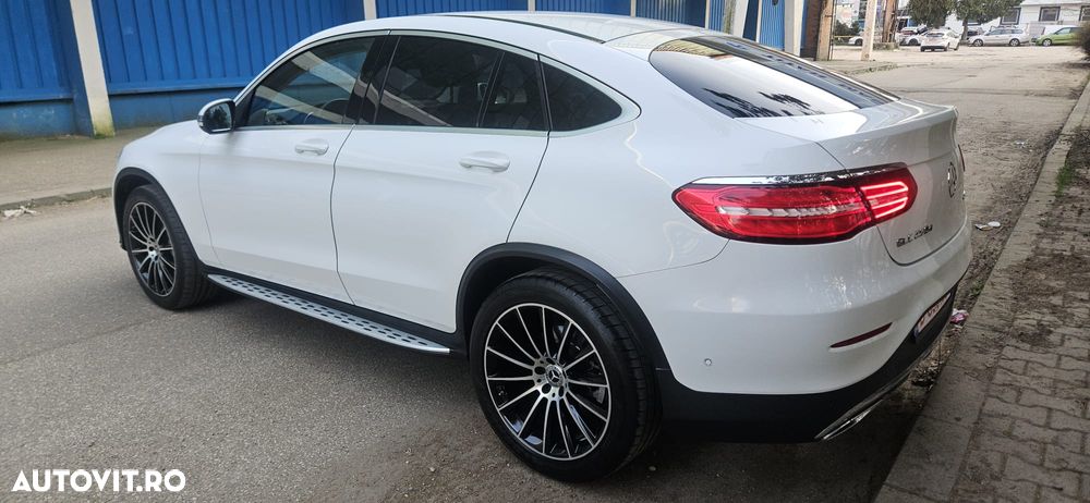 Mercedes-Benz GLC 250 d 4MATIC 9G-TRONIC AMG Line - 23