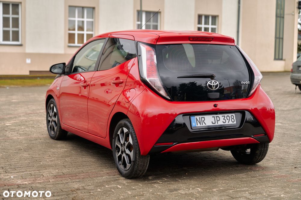 Toyota Aygo x-play Edition S+ - 13