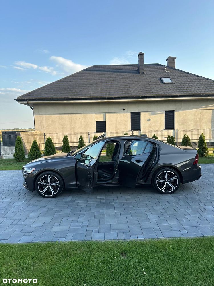 Volvo S60 B5 B Ultimate Dark - 21