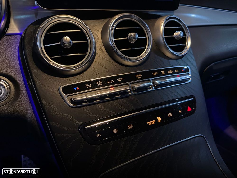 Mercedes-Benz GLC 300 de 4Matic 9G-TRONIC AMG Line - 37