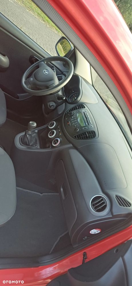 Hyundai i10 - 5