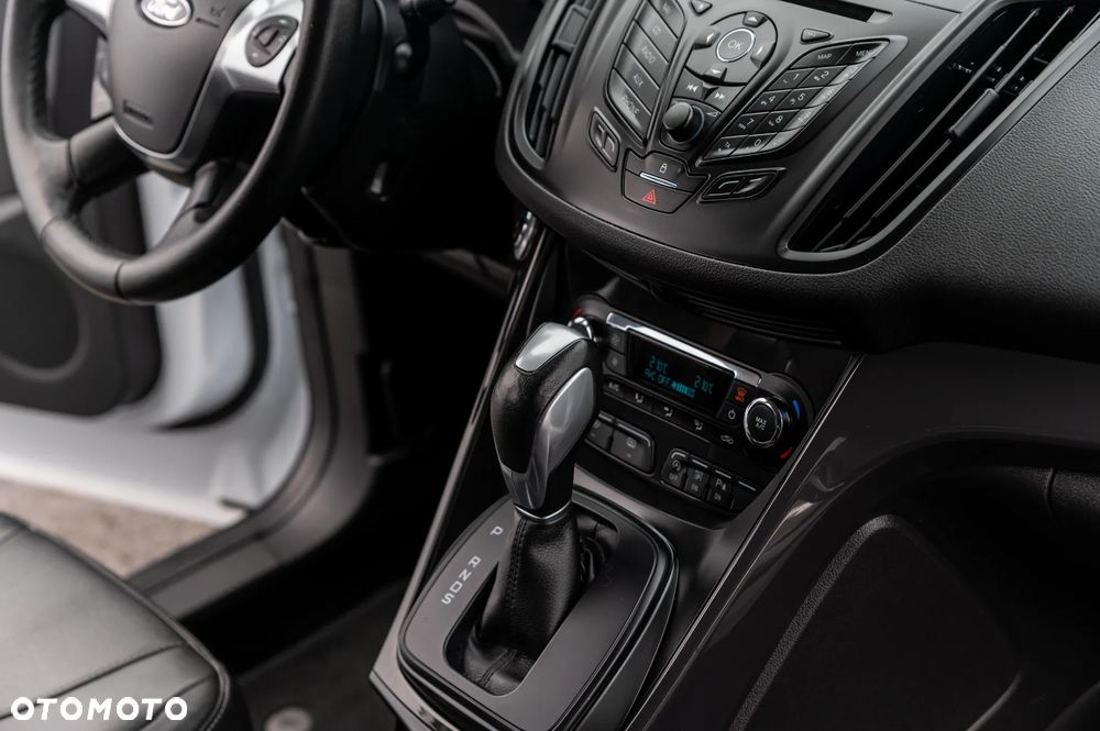 Ford Kuga 2.0 TDCi 4WD Titanium Plus - 25