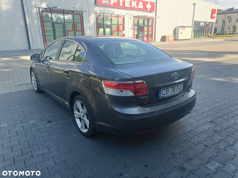 Toyota Avensis 2.0 D-4D Premium - 9