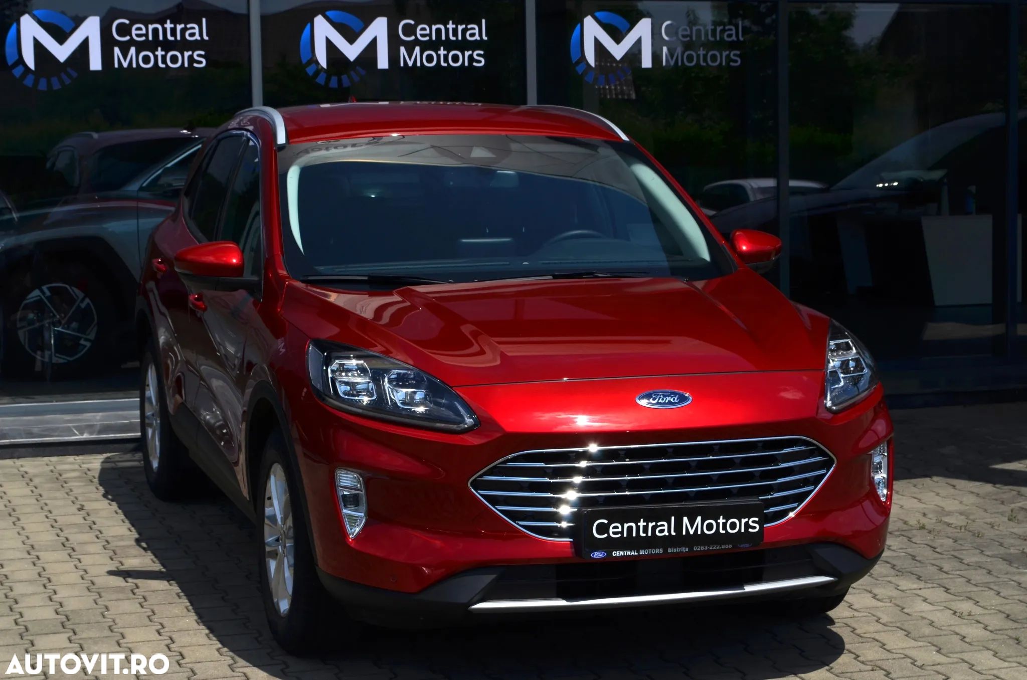 Ford Kuga 2.5 Duratec FWD FHEV Titanium - 1