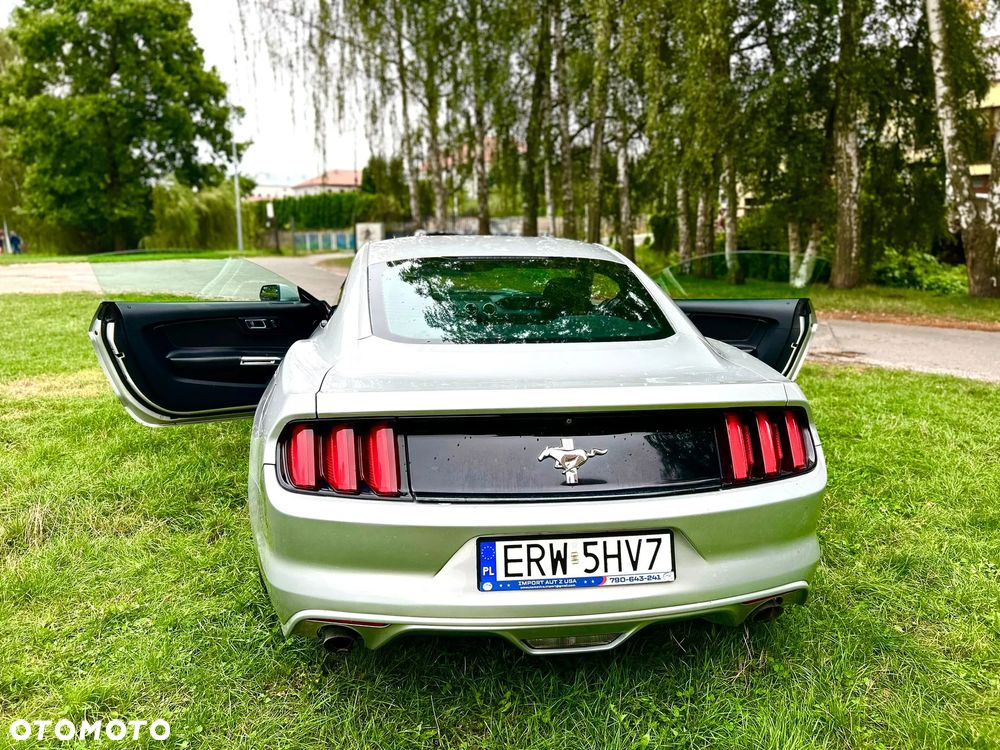 Ford Mustang - 9