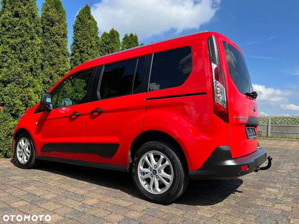 Ford Tourneo Connect - 11
