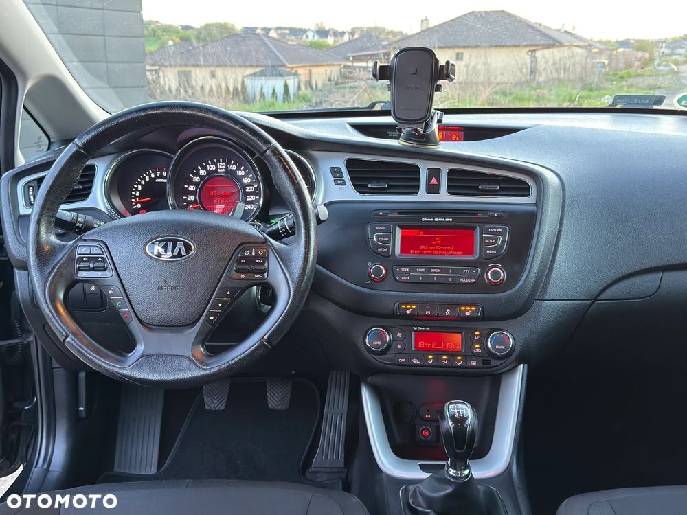 Kia Ceed 1.4 L - 14