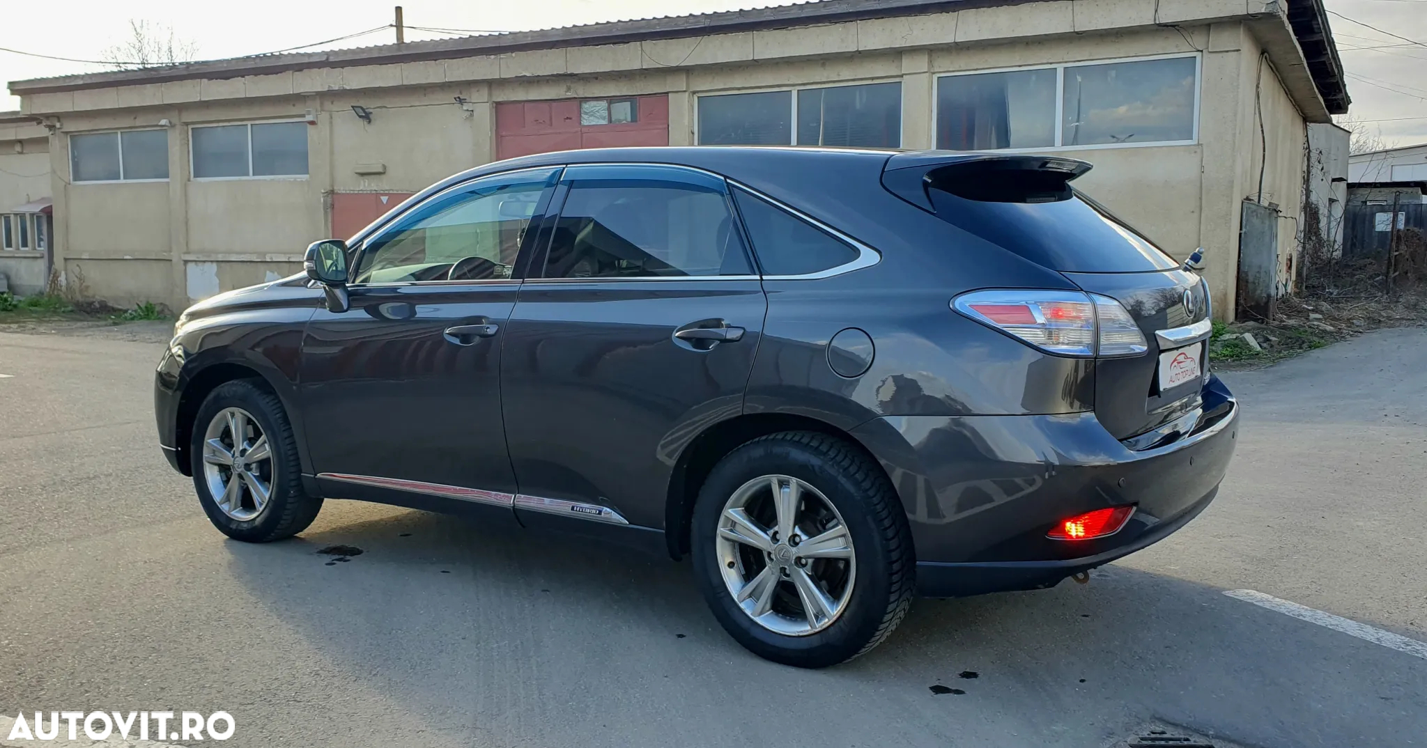 Lexus Seria RX 450h (hybrid) Luxury Line - 4