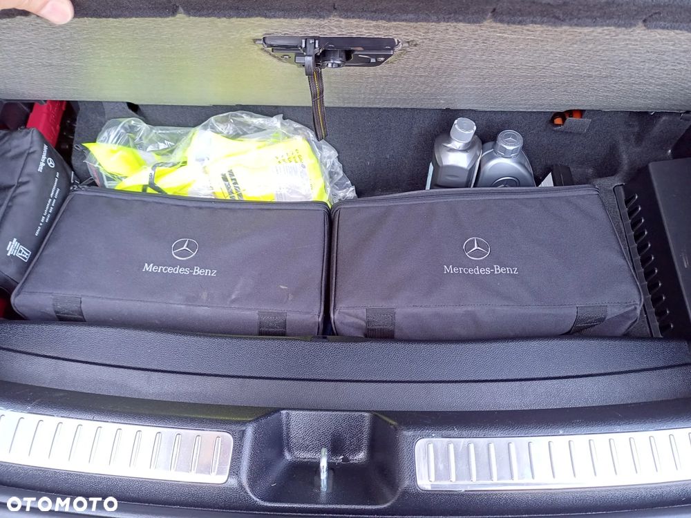 Mercedes-Benz GLC - 38