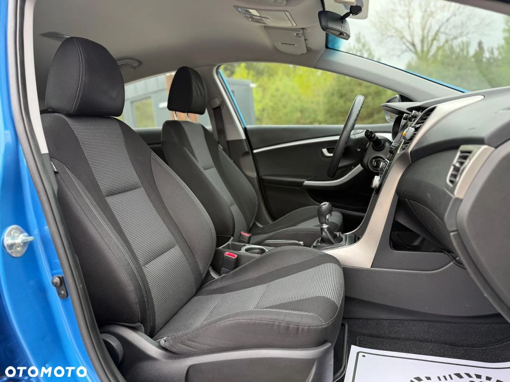 Hyundai i30 1.4 Comfort - 19