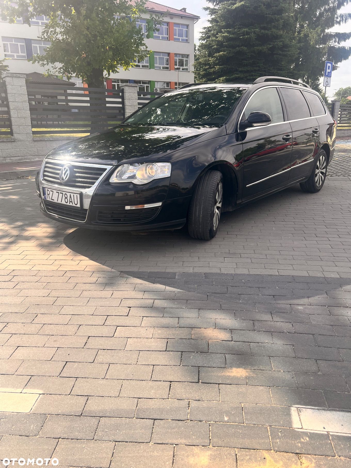 Volkswagen Passat 1.9 TDI Highline - 1