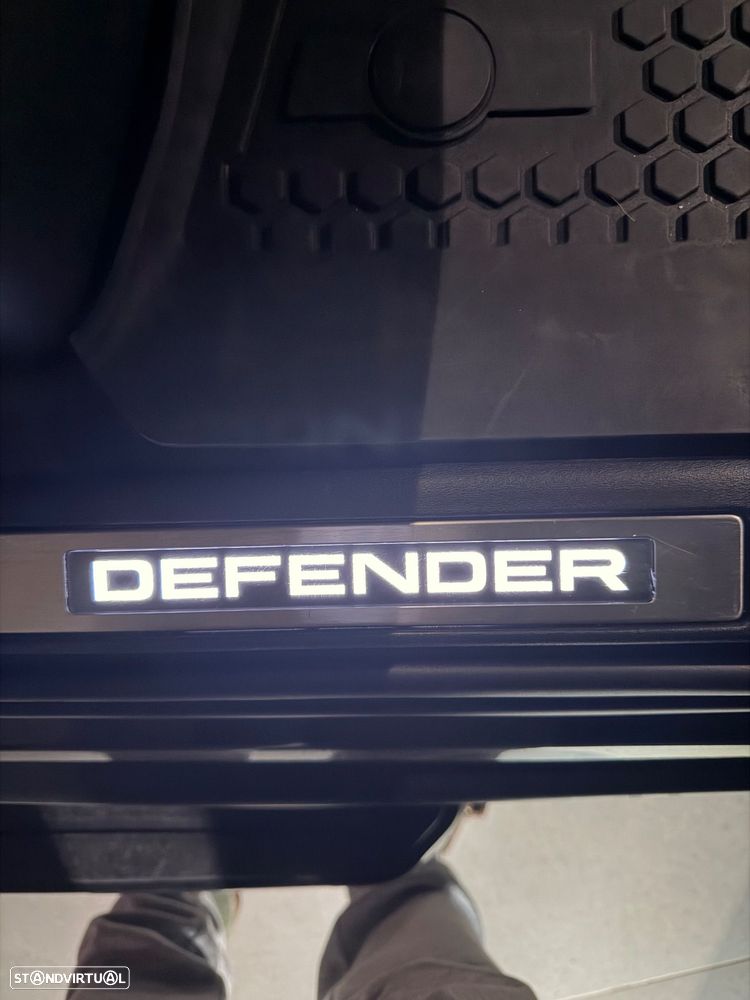 Land Rover Defender 2.0 P400e 110 AWD X-Dynamic HSE - 5