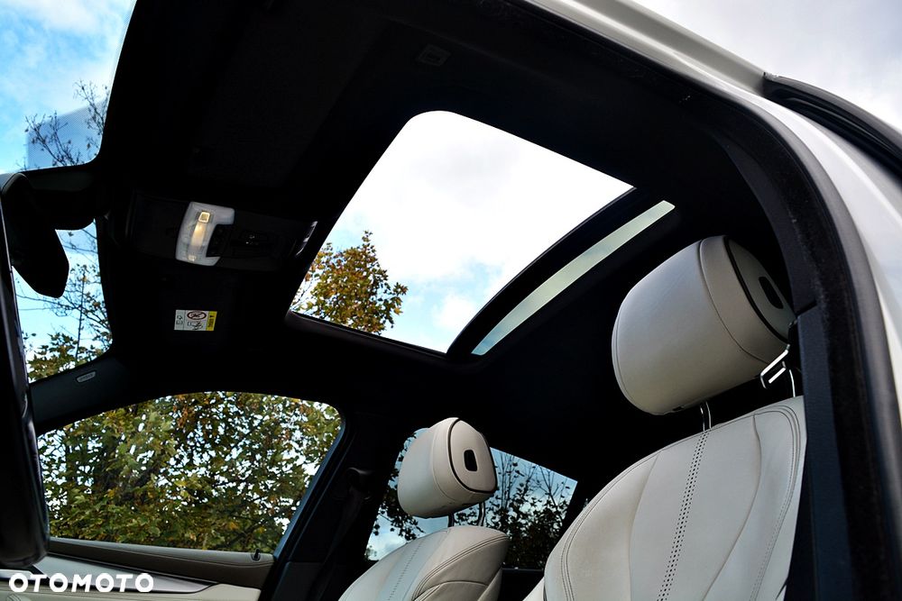 BMW X6 xDrive35i - 32