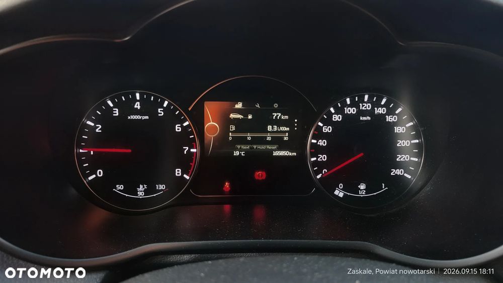 Kia Carens 1.6 GDI L 7os EU6 - 11