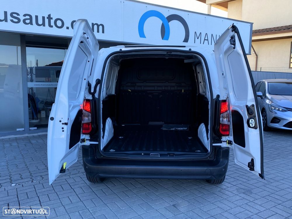 Citroën Berlingo 1.5 BLUE-HDI ECRÃ 3 Lug. IVA - 27