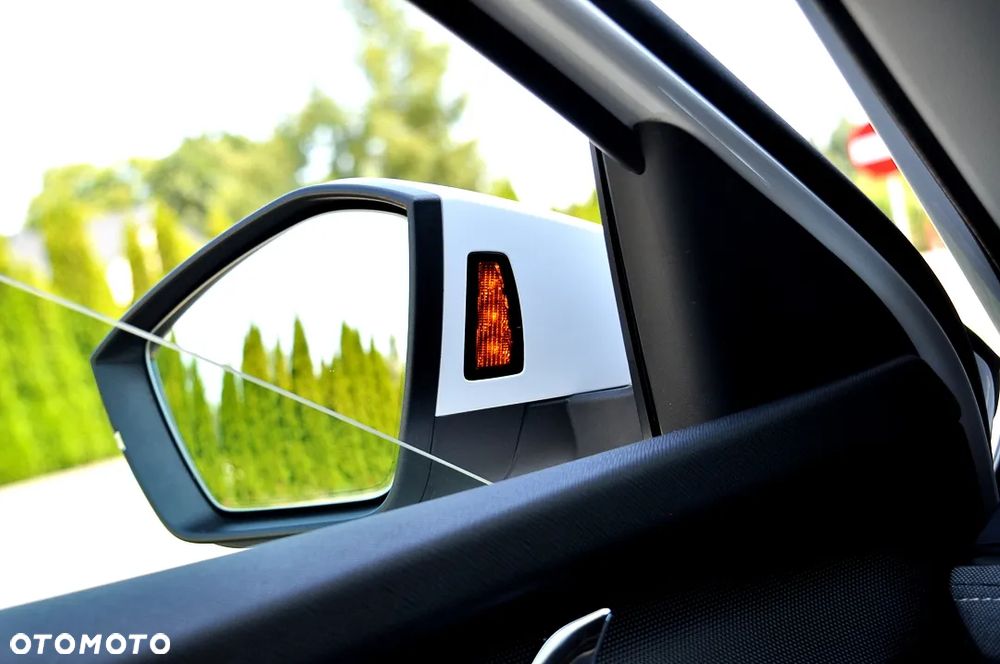 Skoda Octavia 2.0 TDI DSG Style - 39