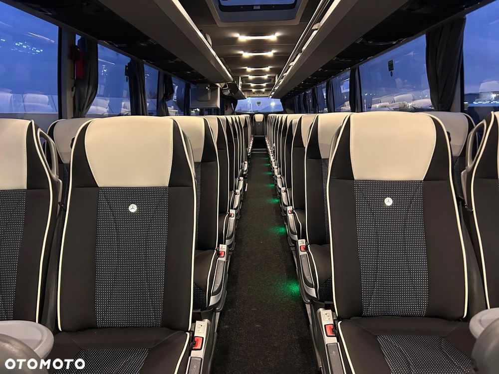 Mercedes-Benz Tourismo - 19