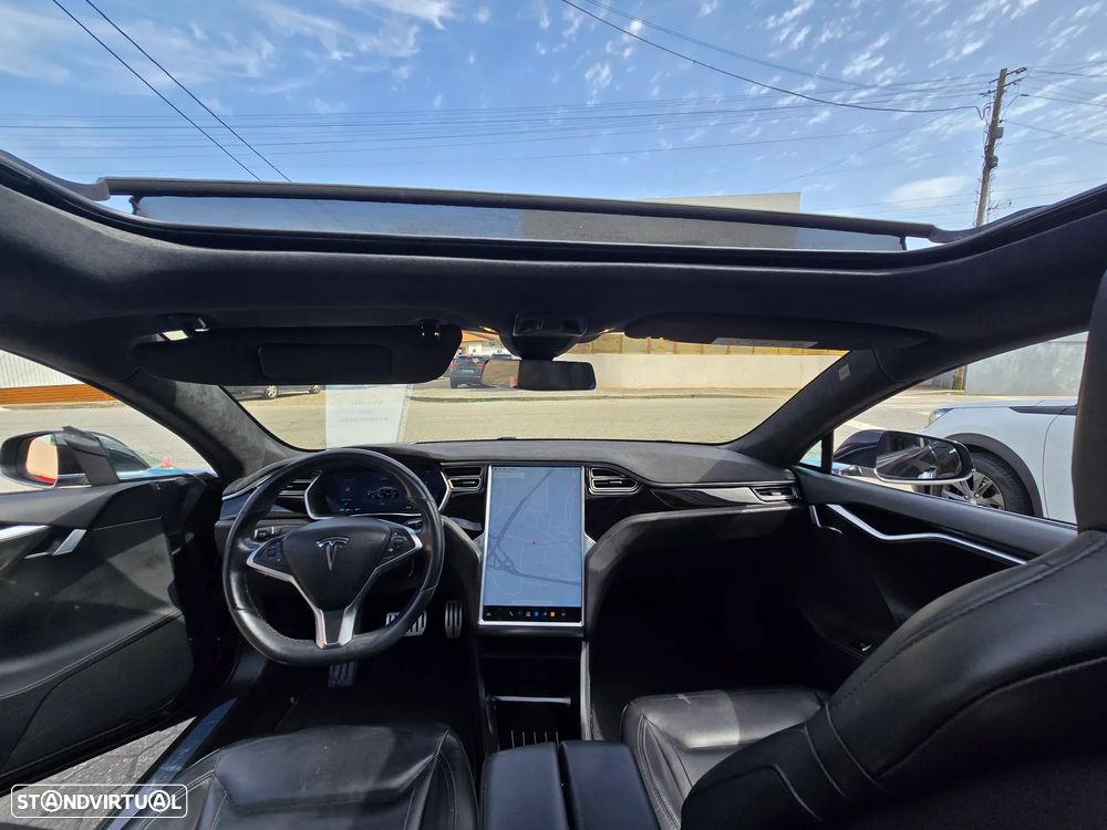 Tesla Model S P90D - 24