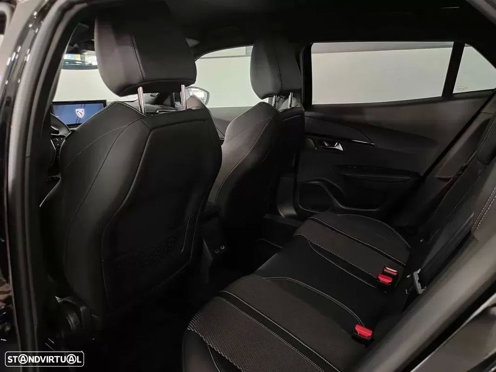 Peugeot e-2008 50 kWh GT Line - 40